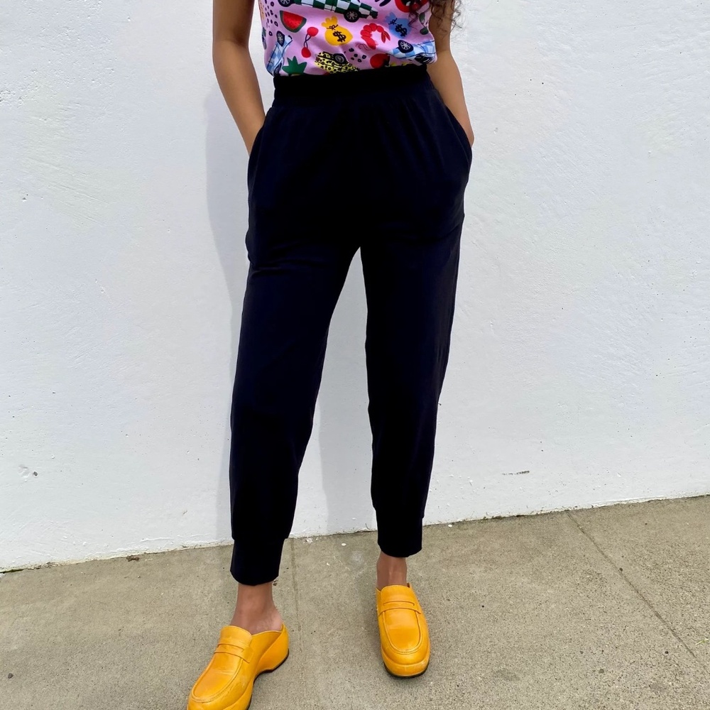 Nooworks black joggers! Size Small